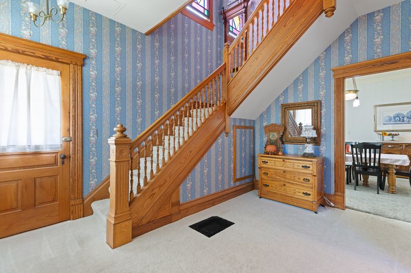 Front entry hall