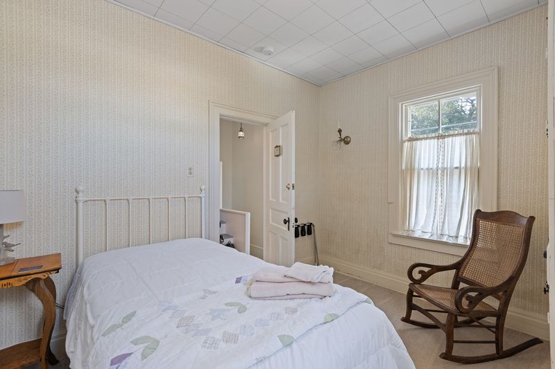 Bedroom - Cora Gold looking into hallway