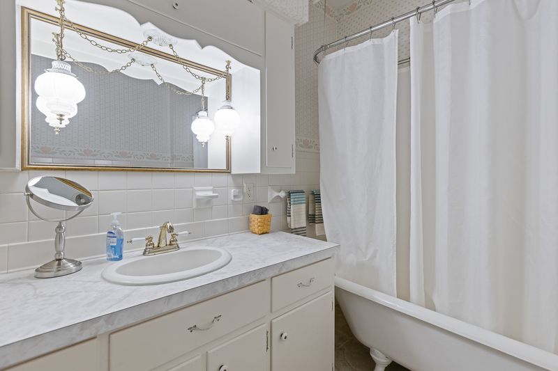 Upstairs bathroom